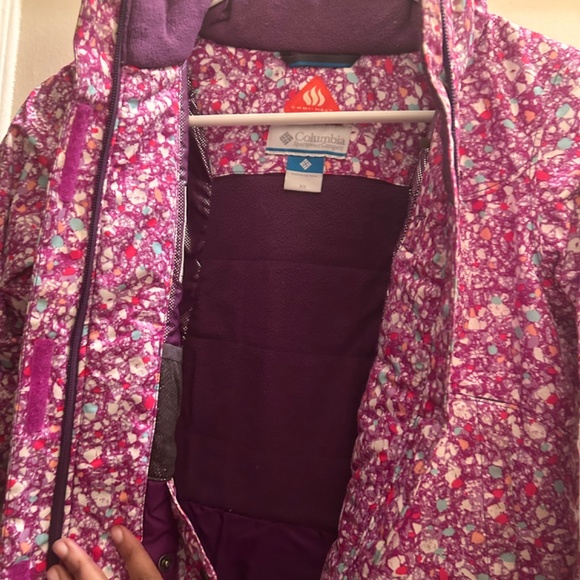 Coats - Picture 2 of 5
